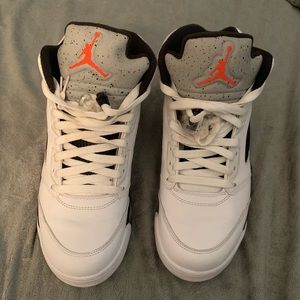 Air Jordan Retro 5